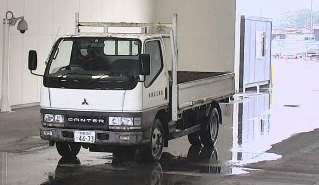 【買取実績】三菱キャンター（KK-FE53EC）・2002年式をザンビアへ輸出しました