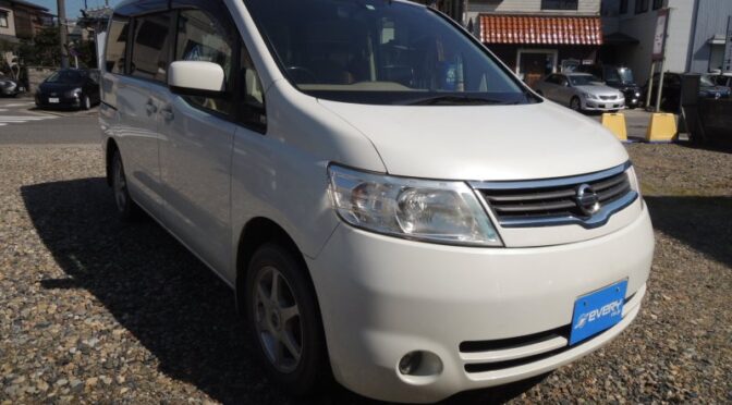 【買取実績】日産 セレナ（DBA-C25）2006年式をセントルシアへ輸出しました