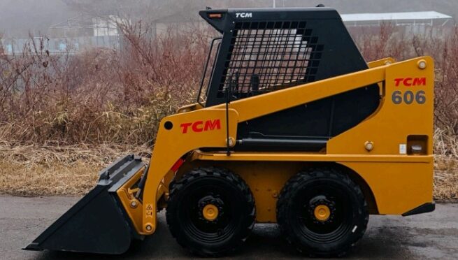 【買取実績】TCMスキッドステアローダー（606）をカナダへ輸出しました