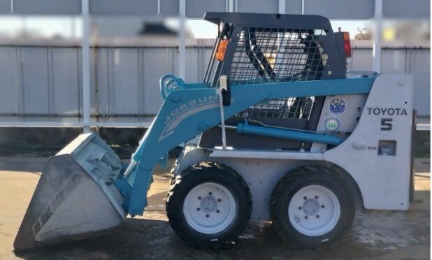 【買取実績】TCMスキッドステアローダー（4SDK5）をカナダへ輸出しました